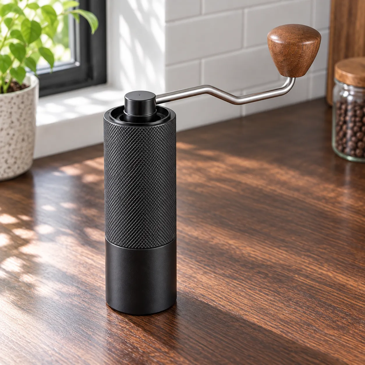 Daily Hand Grinder, Black · steel burr: alternate view of the selected item